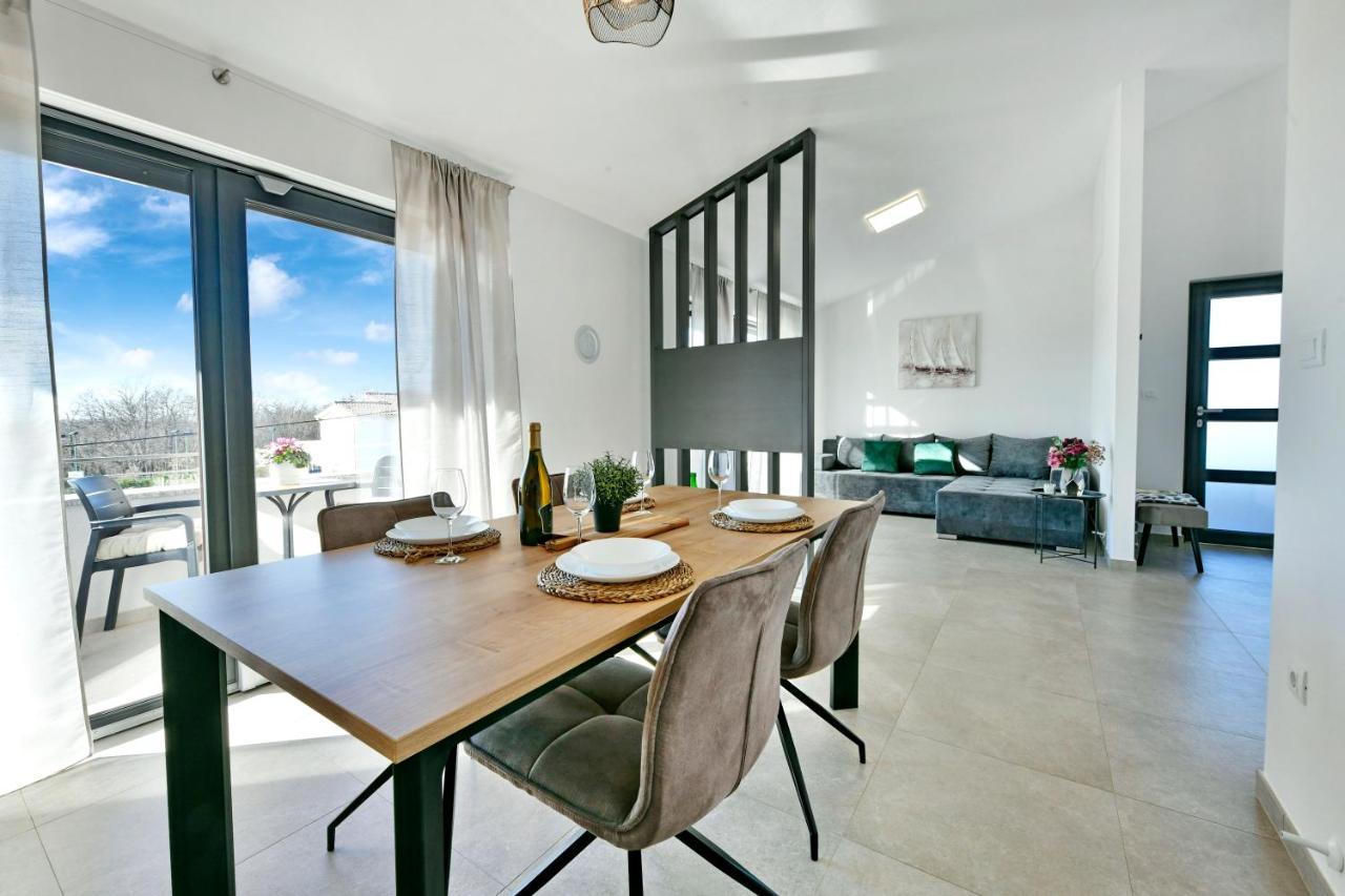R2 Apartment By Residence Rudan Vižinada Εξωτερικό φωτογραφία