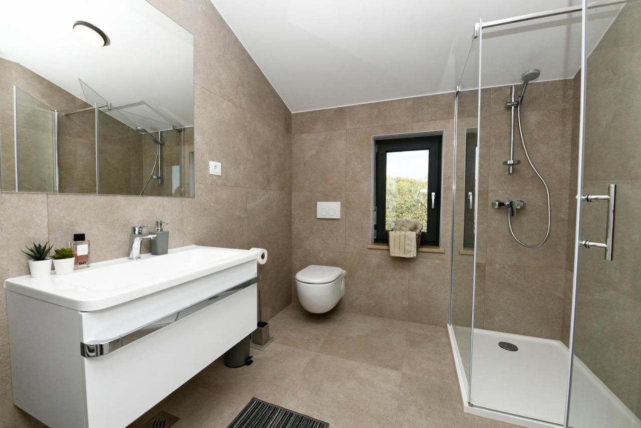 R2 Apartment By Residence Rudan Vižinada Εξωτερικό φωτογραφία