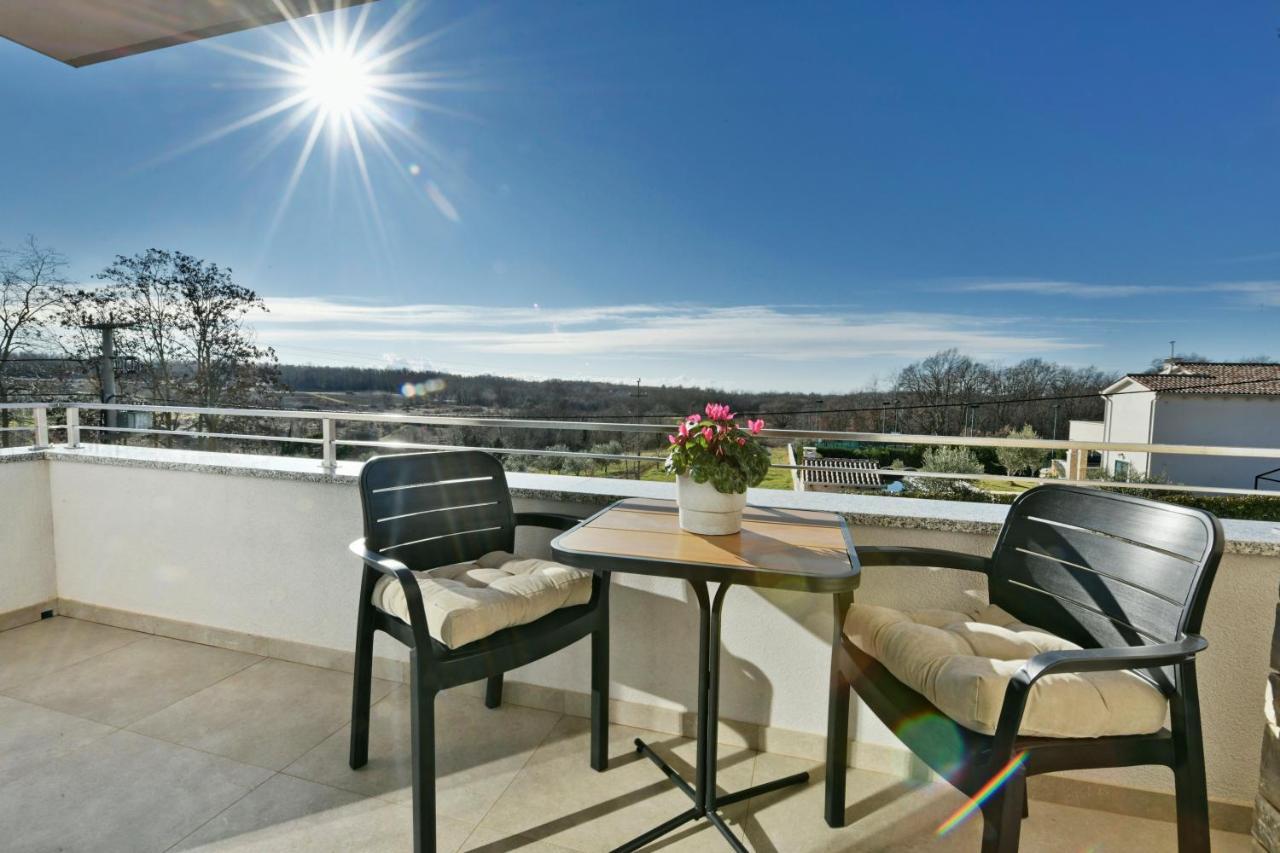 R2 Apartment By Residence Rudan Vižinada Εξωτερικό φωτογραφία